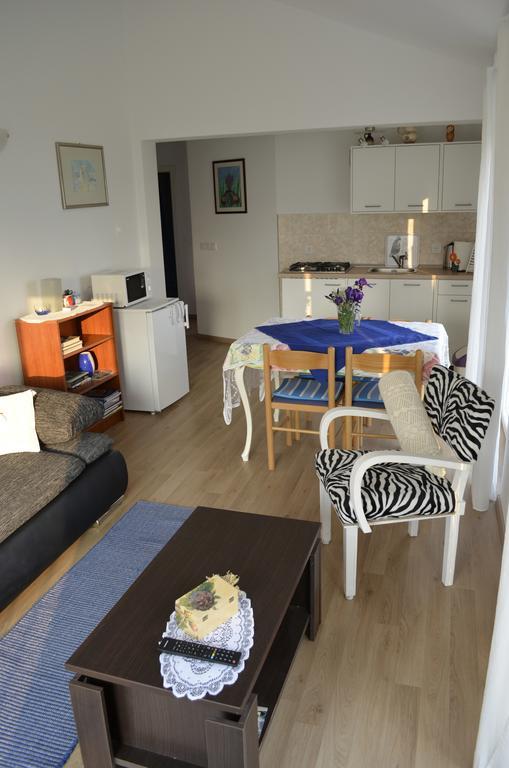 L&l Apartment